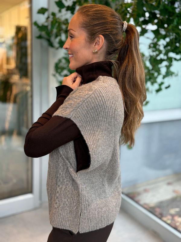 NOSIE VEST - MULVARP