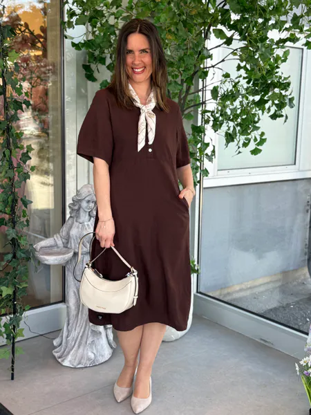 Hovedbilde LAVA KJOLE V-HALS - BRUN