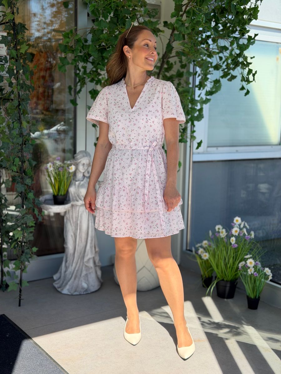 TRINE KJOLE - ROSA BLOMSTER