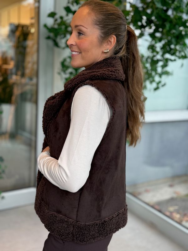 LAMBY VEST - BRUN