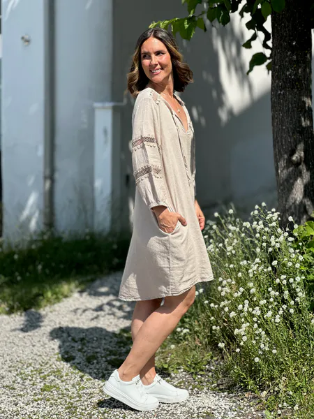 Hovedbilde LALUNA LIN/VISCOSE KJOLE M/EMBRO - SAND