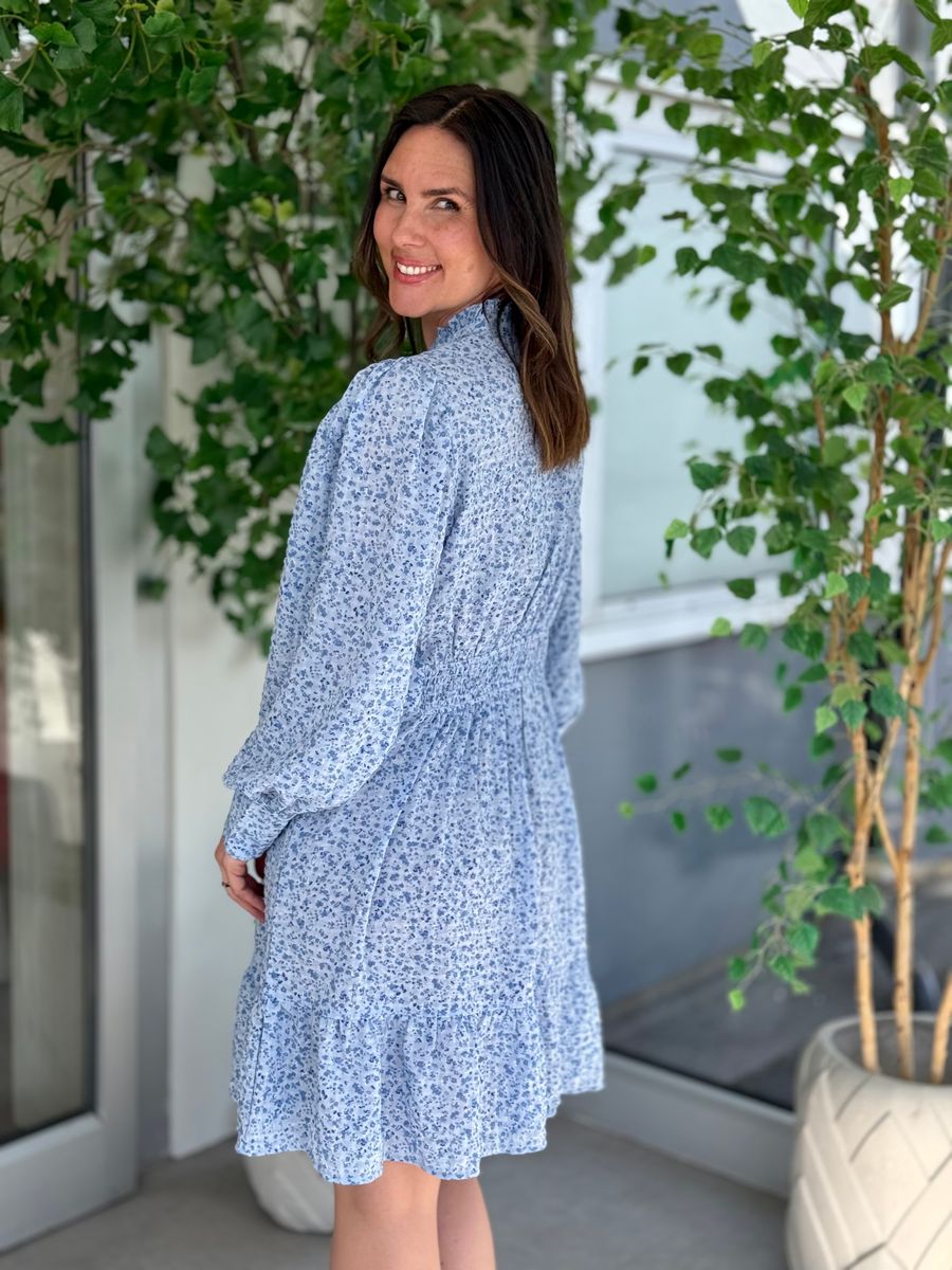 NOELLE KJOLE M/BLOMSTER - LYSBLÅ