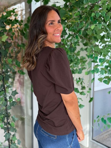 Hovedbilde FENJA T-SHIRT M/PUFFERM - MØRK BRUN