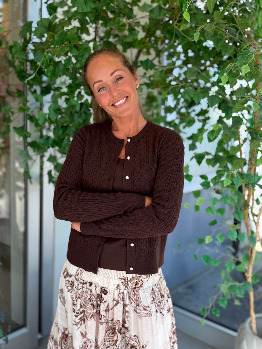 KERRY CABEL KNIT CARDIGAN - BRUN