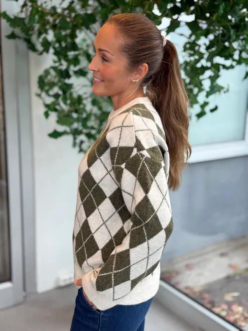 Hovedbilde HALO GENSER ARGYLE - CREAM / OLIVEN