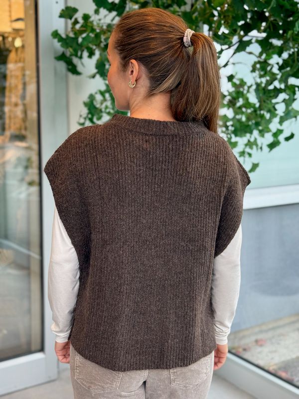 NOSIE VEST - BRUN MELERT