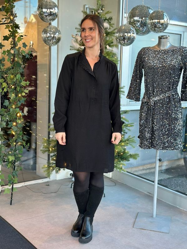 MALIMA KJOLE M/SMAL EMBRO - SORT