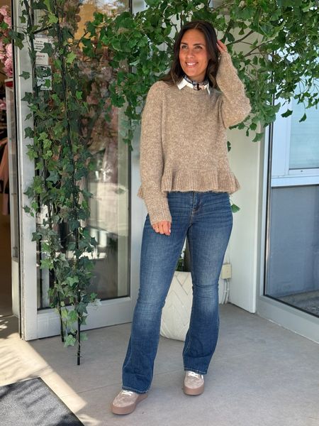 Hovedbilde BOWS KNIT GENSER M/VOLANG - CAMEL MELERT