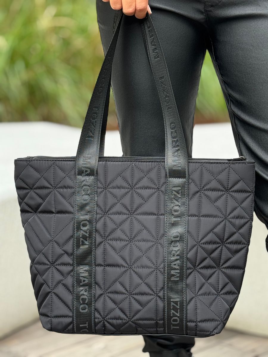 VESKE QUILTET - SORT