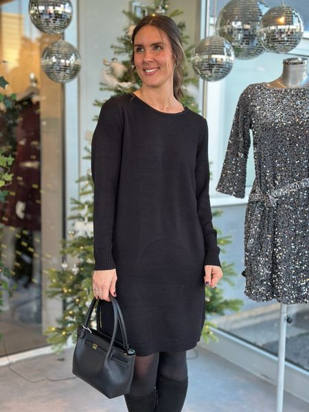 Hovedbilde VIRIL STRIKKE KJOLE - SORT