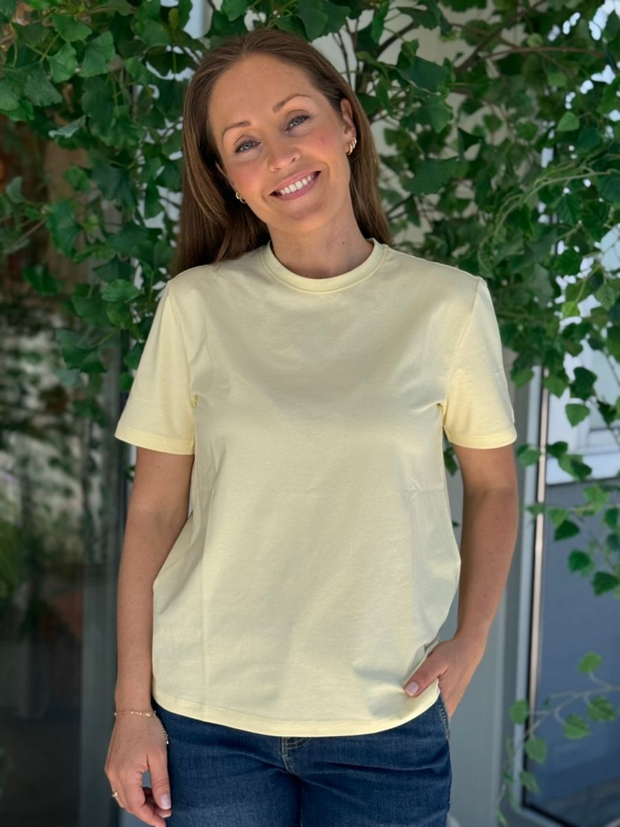 NORA T-SHIRT - GUL