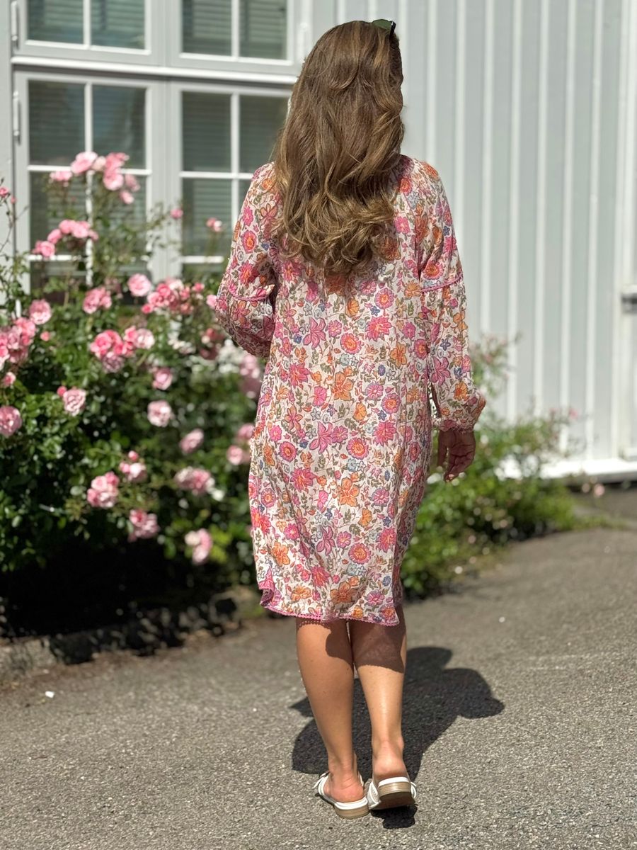 CARIN KJOLE TUTTIFRUTTI - ROSA