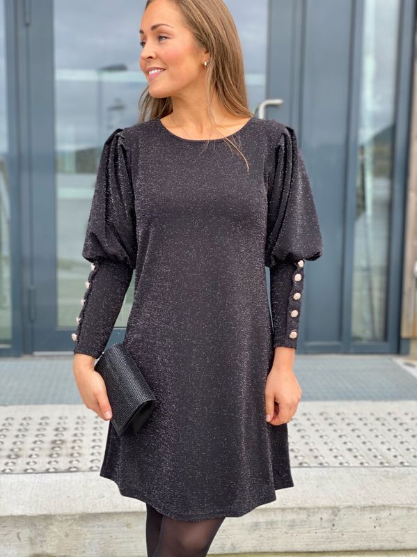  TEA LUREX KJOLE M/KNAPPER - SORT/SØLV