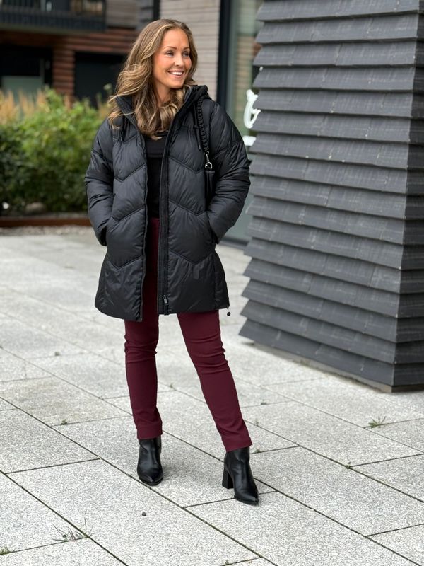 SHORTY LANG BOBLE  JAKKE - SORT