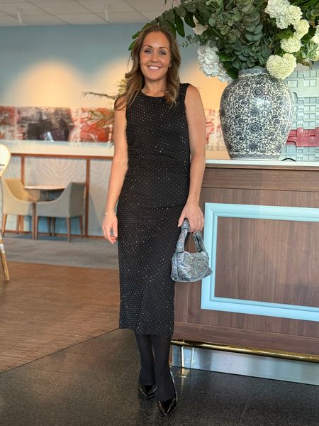 Hovedbilde MINNA KJOLE M/STRASS - SORT