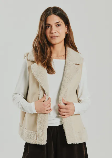 Hovedbilde LAMBY VEST - MOONBEAM