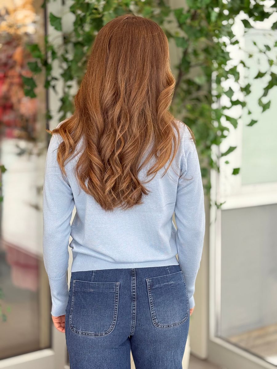 KATIE GENSER M/RUND HALS - LYS BLÅ