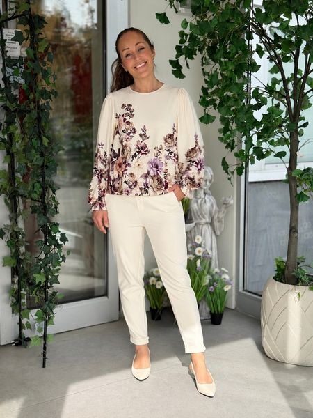 Hovedbilde SOFILA BLUSE FLOWER - CREAM 