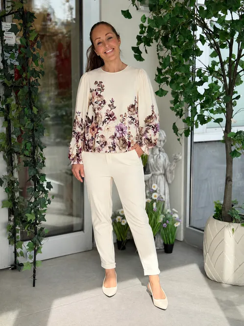 Hovedbilde SOFILA BLUSE FLOWER - CREAM 