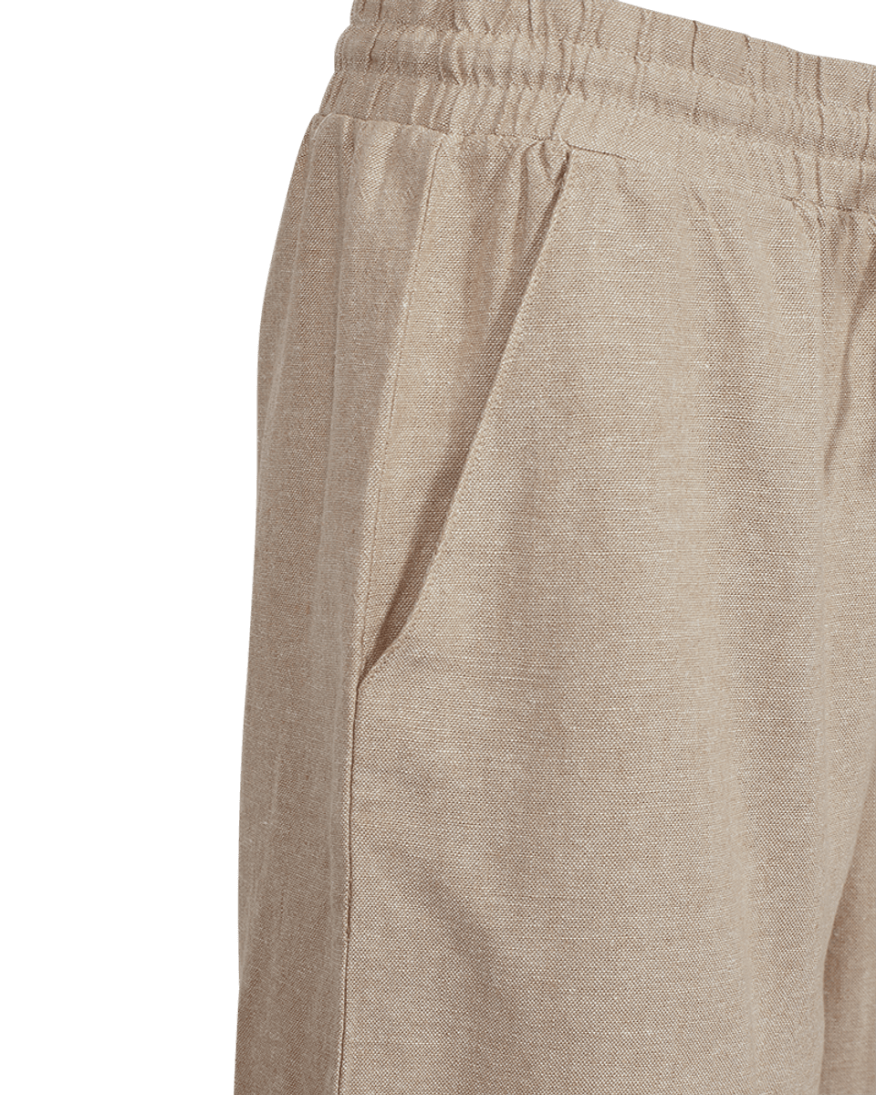 LAVA SHORTS M/STRIKK - SAND