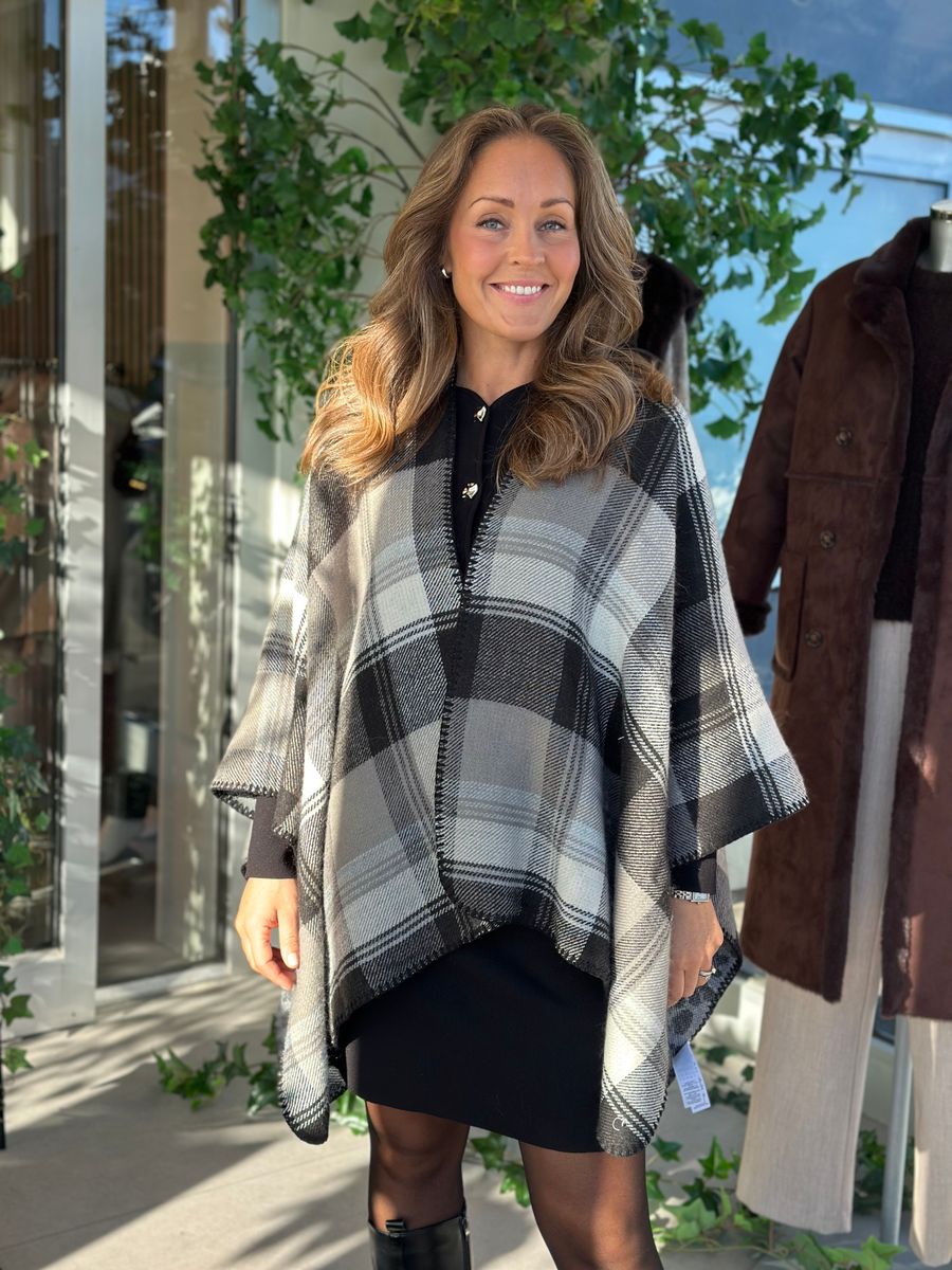 JALINA CAPE - KOKSGRÅ RUTING